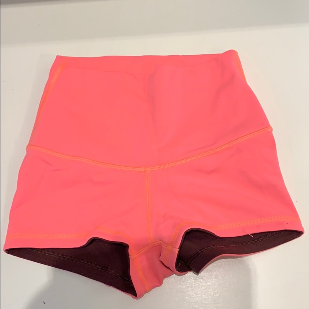 Lulu lemon compression short